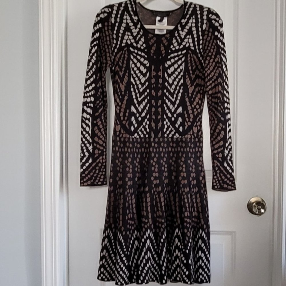 BCBGMaxazria Stretch Printed Long Sleeve Dress
